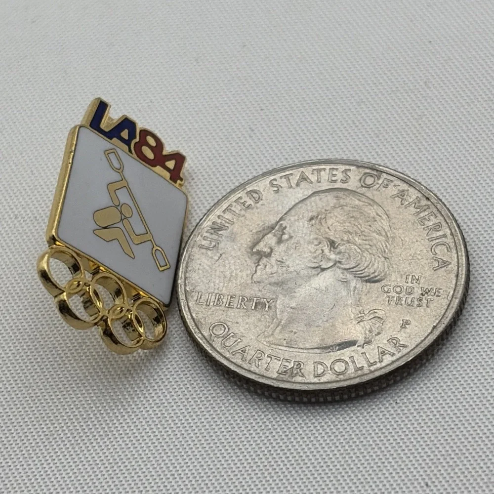 1984 Los Angeles Olympics Canoeing Event‎ Lapel Hat Pin White